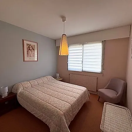 Le Nouch - 1 Etoile Parking 4*